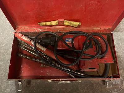 Milwaukee Heavy Duty Rotary Hammer, Â