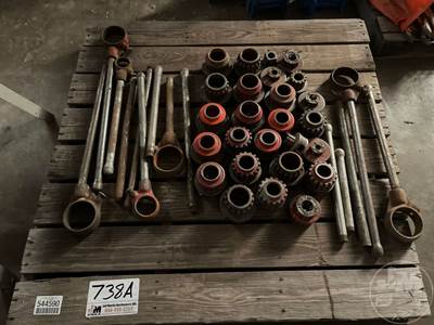 26 Various Size Pipe Threading Dies,
