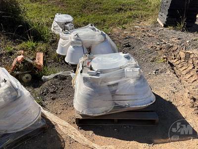 Shop Lights, QTY (18)