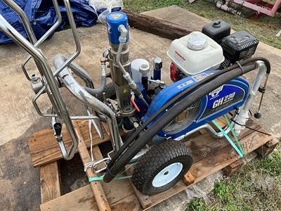 Graco GH230 Convertible Gas Hydraulic Sprayer, Honda Engine GX200