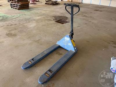 4400 LB Pallet Jack, ***Located In Dilley, Tx***