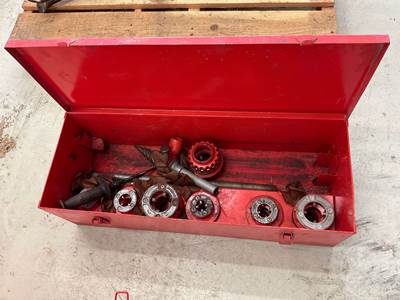 Ridgid Hand Held Pipe Threader W/Dies,