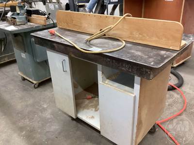 Electric, Bosch Model 1617EVS Router,