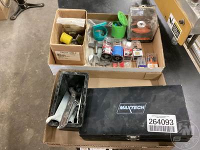 Router Bits, Many Sizes And Shapes