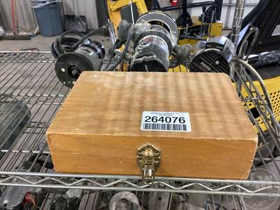 Porter Cable (3) Routers & Box Of Bits, Models 1001, 3101. & 6902, Â  Â *** 6902