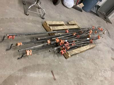(17) Pipe Clamps, Up To 9' In Length