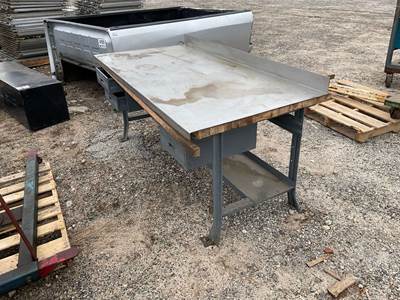9.5â€™ X 3â€™ Metal Work Bench W/ Drawers, Â