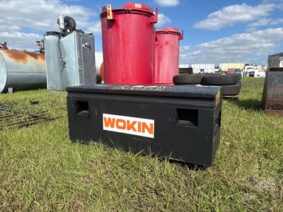 Tool Set, Â 
(2)WOKIN 2TON Trolley Jack,Wokin 2TON Jack Stand QTY(4),WOKIN 4TON