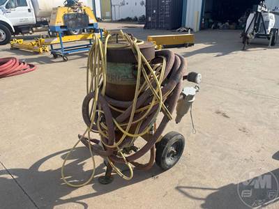 SANDBLAST POT SN:48642 Hand Tool