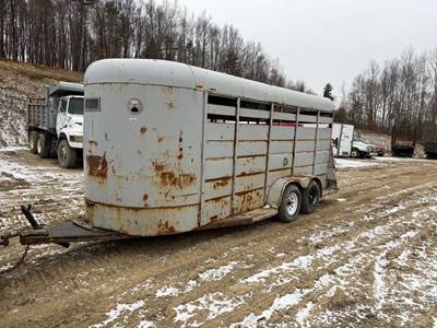 CATTLE TRAILER Horse Trailer