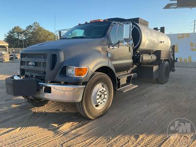 Ford F-750 XL Hot Oil / Asphalt Distributor Truck