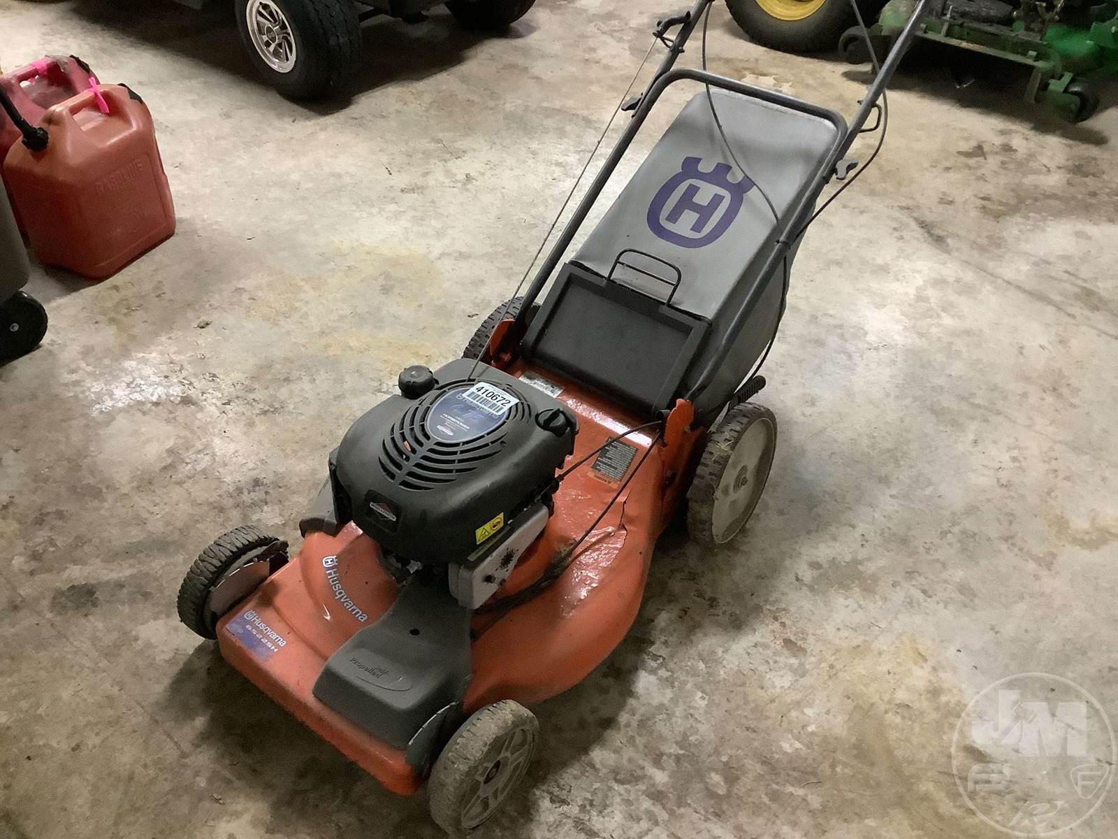 Husqvarna Push Mower, 24" Deck, Bagger, Side Discharge, Briggs