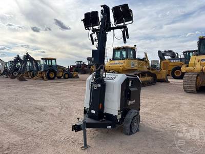 Allmand NIGHT-LITE V SERIES Light Tower