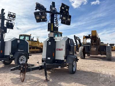 Allmand NIGHT-LITE V SERIES Light Tower