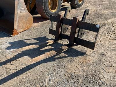 Used 54" Forks to Fit Caterpillar 924G Loader