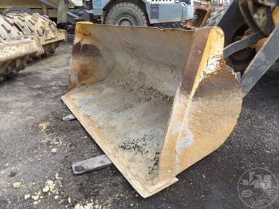 John Deere WHL BUCKET Loader