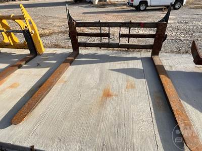 Pemberton 411495 JD544 Loader