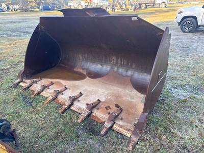 118â€ Tooth Bucket To Fit CAT 950, Â