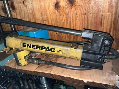 Enerpac P-392 Manufacturing Equipment