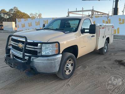 Chevrolet Silverado 2500HD Mechanic / Service Truck