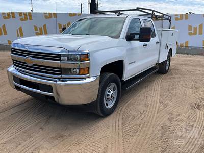 Chevrolet Silverado 2500HD Mechanic / Service Truck