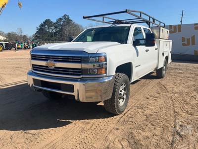 Chevrolet Silverado Mechanic / Service Truck