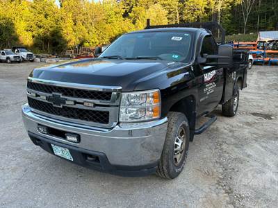 Chevrolet Silverado Mechanic / Service Truck