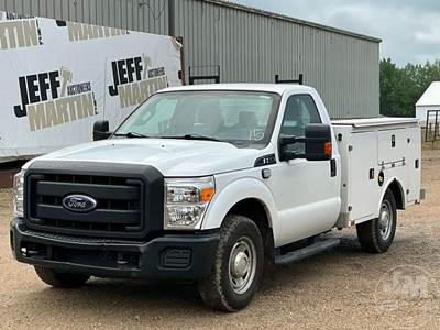 Ford F-250 Mechanic / Service Truck