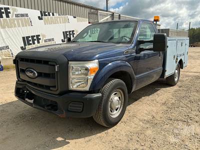Ford F-250 Mechanic / Service Truck