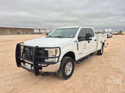 Ford F-250 XL Mechanic / Service Truck