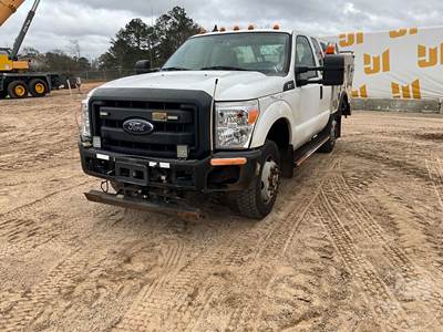 Ford F-250XL SD EXTENDED CAB 4X4 Mechanic / Service Truck