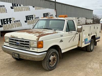 Ford F-350 Mechanic / Service Truck
