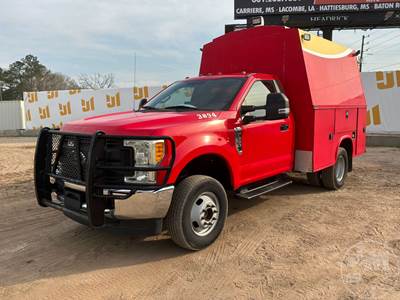 Ford F-350 XL Mechanic / Service Truck