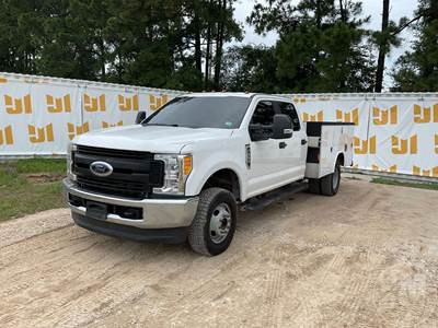 Ford F-350 XL Mechanic / Service Truck