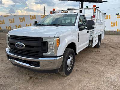 Ford F-350 XL Mechanic / Service Truck