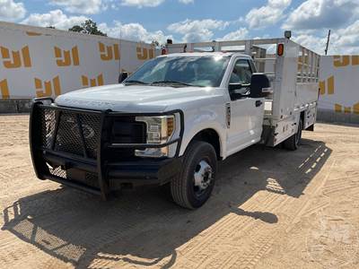 Ford F-350 XL Mechanic / Service Truck