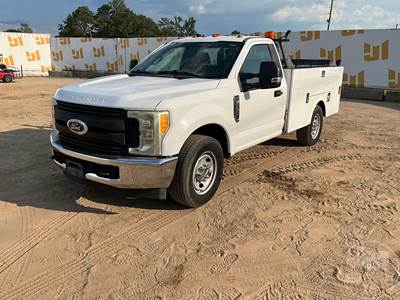 Ford F-350 XL Mechanic / Service Truck