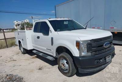 Ford F-350XL SD EXTENDED CAB 4X4 Mechanic / Service Truck