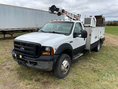 Ford F-550 XL 4WD Mechanic / Service Truck