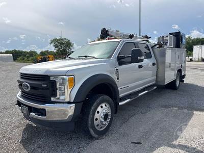 Ford F-550 XL Mechanic / Service Truck