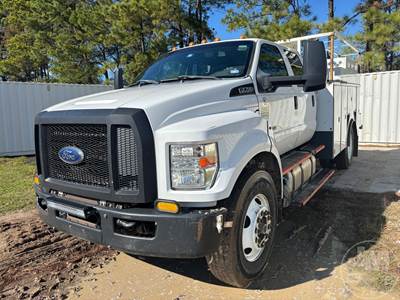 Ford F-750 Mechanic / Service Truck