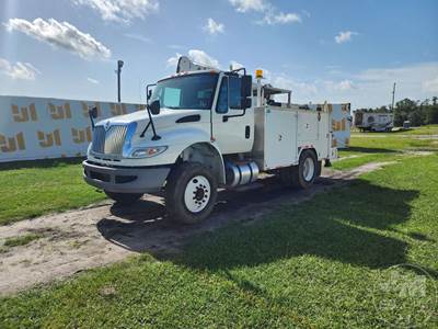 International 4300 Mechanic / Service Truck