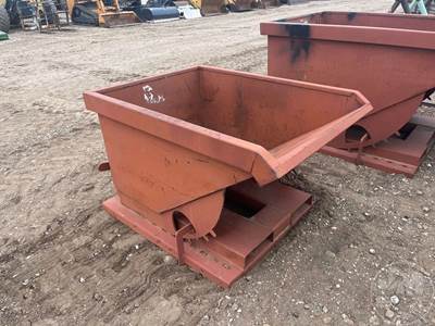 Dumping Hopper W/Fork Pockets,