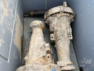 2938G Axle Housing & Shaft