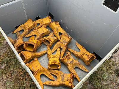 QTY Of (14) CAT 980K 4707973 Tips