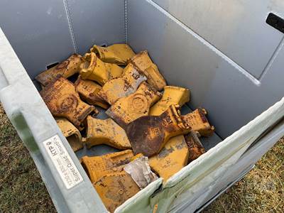 QTY Of (12) 4708976 Tips