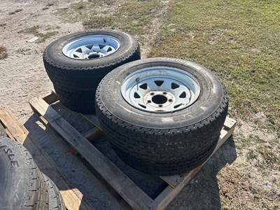 4 Trailer Tires, W Wheels , Tire Size 205/75R14