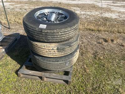 Wheels W Tires QTY (4), Â Tire SIZE:215/75R17