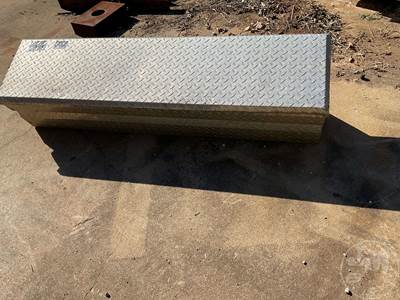 5â€™L X 16â€W X 12â€D TRUCK BED TOOLBOX