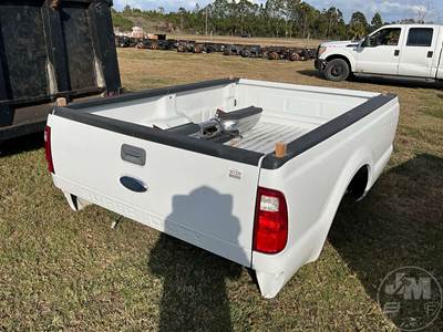 8â€™ Ford Pick Up Bed W/Bumper, Â